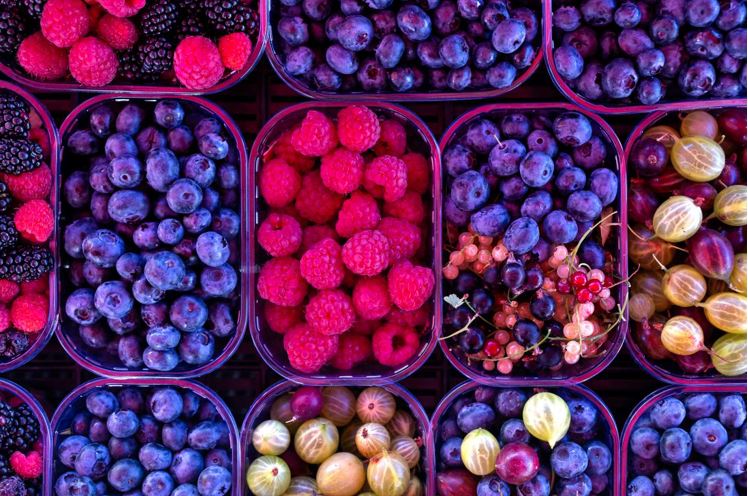 How do fruit and veg reduce colorectal cancer risk?